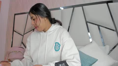 Aura online show from 03.30.26