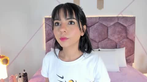 _aurora_collins_ online show from 10.23.25