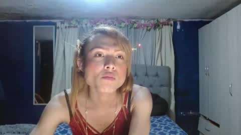 Snapshot of _azalea_65 chatting on 10.30.25 _azalea_65 online show from 10.30.25