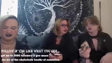 Snapshot of _bandit_b0y chatting on 11.12.25 bandit online show from 11.12.25