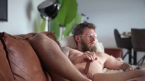 Snapshot of _beard_and_tattoo_ chatting on 03.17.26 _beard_and_tattoo_ online show from 03.17.26