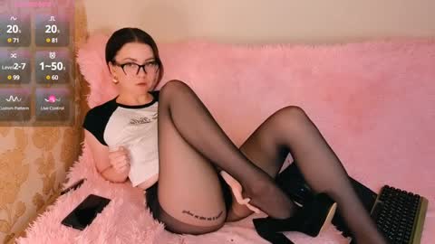 Bella online show from 01.12.25