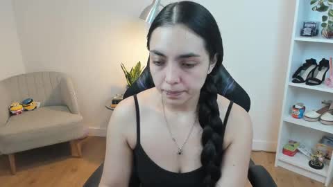 Bella Evans online show from 02.10.25