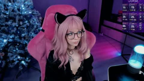 Olivia Subscribe to my Fansly -   online show from 12.15.24