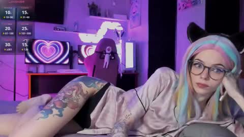 Olivia Subscribe to my Fansly -   online show from 10.23.25