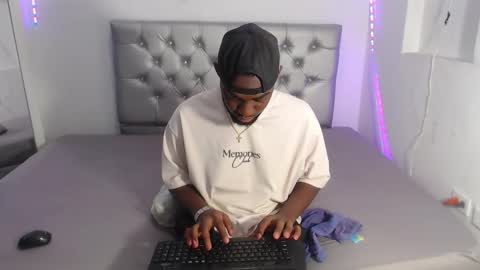 Andrew online show from 11.11.25