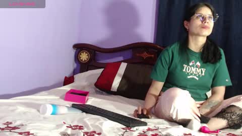 _boombom__ online show from 10.10.25