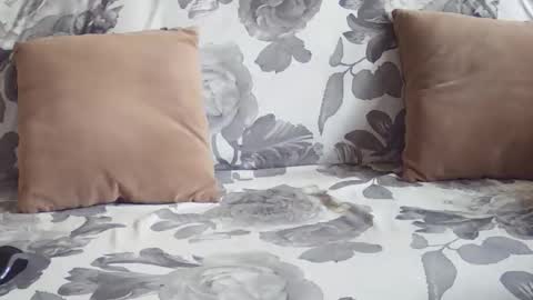 I will be back soon  online show from 12.17.25