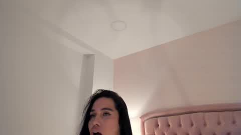 Snapshot of _cailyn chatting on 10.12.25 cailyn  online show from 10.12.25