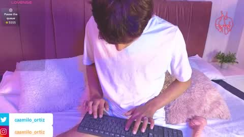 Snapshot of _camilo_ortiz chatting on 04.04.26 camilo online show from 04.04.26