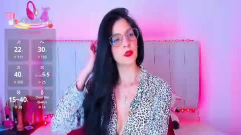 Snapshot of _caro_lyne_ chatting on 06.13.26 Carolina online show from 06.13.26
