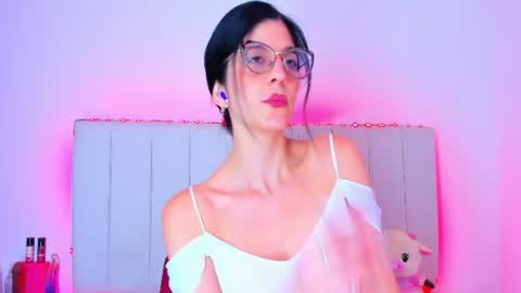 Snapshot of _caro_lyne_ chatting on 07.23.26 Carolina online show from 07.23.26