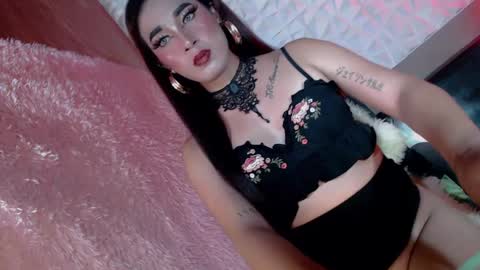 Caroline online show from 02.02.25