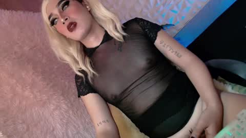 Caroline online show from 03.11.25