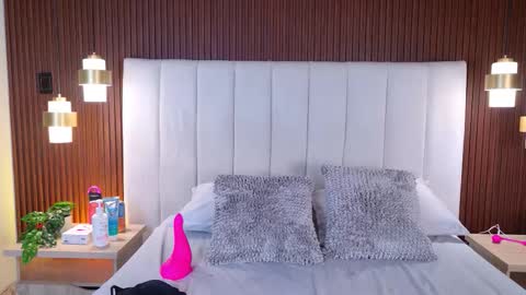 Snapshot of _cate_ chatting on 02.20.26 _cate_ online show from 02.20.26