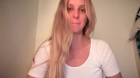 Chelsea xo online show from 12.14.25