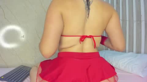 Chloe Collins online show from 05.25.26