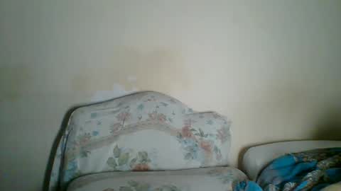 Snapshot of _clara01 chatting on 02.06.25 clara online show from 02.06.25