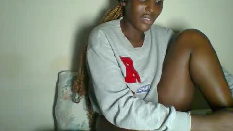 Snapshot of _clara01 chatting on 02.24.25 clara online show from 02.24.25