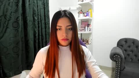 Snapshot of _cute_katy_ chatting on 10.17.25 Katherine Shedule 10pm -4 am Colombia hour online show from 10.17.25
