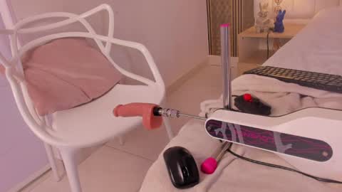 Dakota online show from 03.11.25