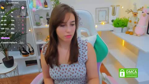 Snapshot of _eliizabeth__ chatting on 12.16.24 Lizzy online show from 12.16.24