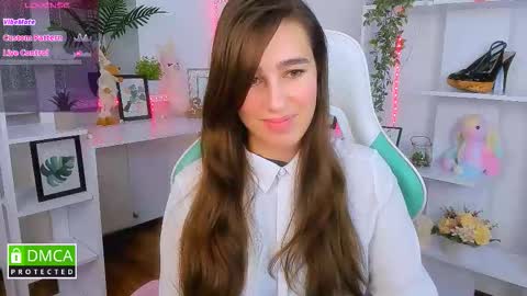 Snapshot of _eliizabeth__ chatting on 10.18.25 Lizzy online show from 10.18.25