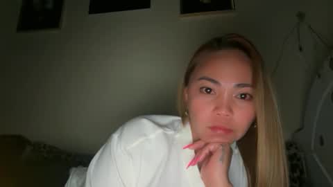 _ellenadarna online show from 04.17.26