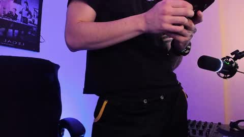  -         online show from 02.02.25