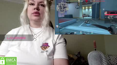 Snapshot of _elven_dreams__ chatting on 02.05.25 chloue and Gretta online show from 02.05.25