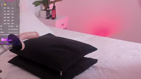 Emily Queen online show from 07.25.26