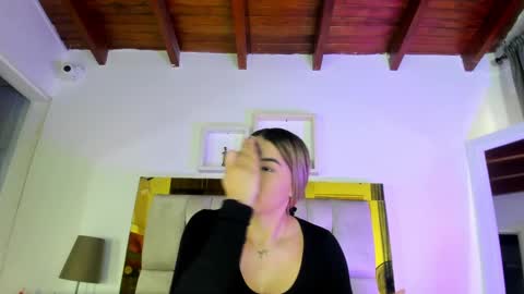 Isabella online show from 03.08.25