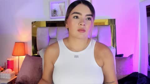 Isabella online show from 10.21.25