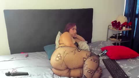 Snapshot of _emma_loyd_ chatting on 02.06.26 Emma online show from 02.06.26