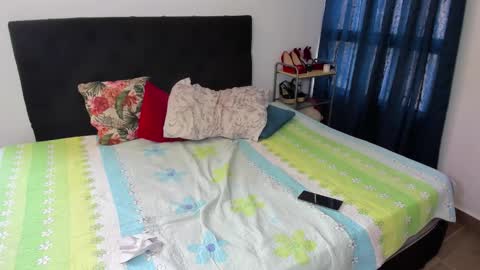 Snapshot of _emma_loyd_ chatting on 02.11.26 Emma online show from 02.11.26