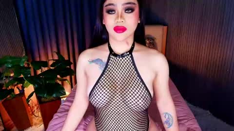 _empressvalerie_ online show from 06.03.26