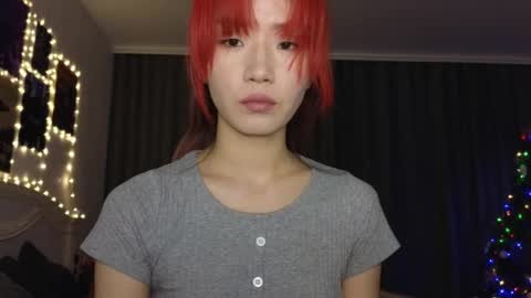 Snapshot of _eve____ chatting on 12.26.24 EveEva online show from 12.26.24