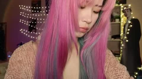 EveEva online show from 03.04.26