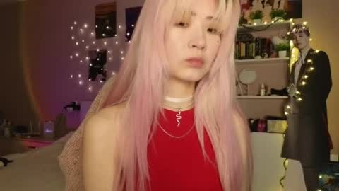 EveEva online show from 04.08.26