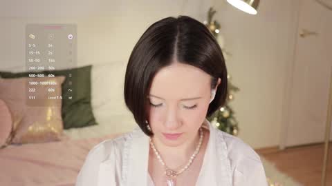 Snapshot of _female_essence_ chatting on 12.30.24 Essie online show from 12.30.24