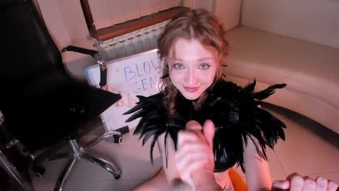 Lola 3  online show from 02.07.25