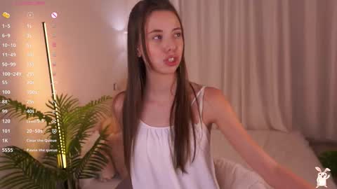 Snapshot of _fluffybunny_ chatting on 09.11.25 Goldy Grace online show from 09.11.25