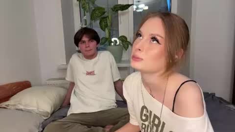Kaithie and Jessie online show from 06.16.26