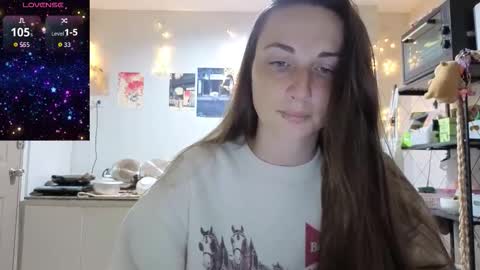 Goddess Aurora online show from 11.02.25