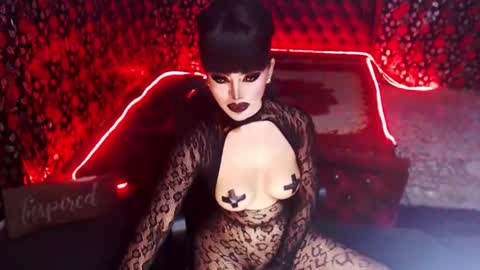 Snapshot of _hailyourqueenx chatting on 01.13.25 GoDDess  Chloe online show from 01.13.25