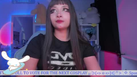 Snapshot of _heavenly_blue_ chatting on 05.17.26 Bluey online show from 05.17.26