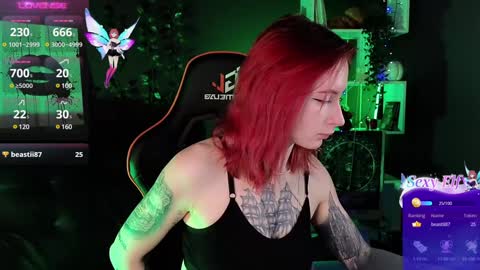 Snapshot of _helencarter chatting on 12.10.24 Helen Carter 3 Next stream 2330 MSC online show from 12.10.24