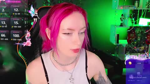 Snapshot of _helencarter chatting on 01.06.25 Helen Carter 3 Next stream 2330 MSC online show from 01.06.25