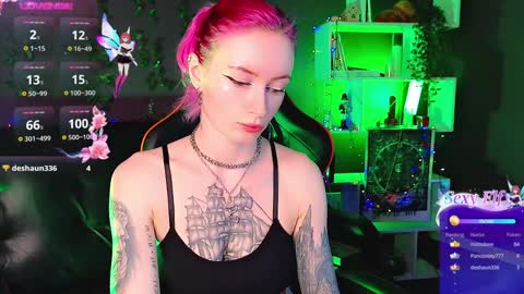 Snapshot of _helencarter chatting on 01.27.25 Helen Carter 3 Next stream 2330 MSC online show from 01.27.25