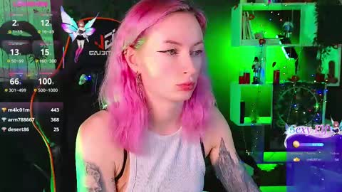 Snapshot of _helencarter chatting on 02.28.25 Helen Carter 3 Next stream 2330 MSC online show from 02.28.25